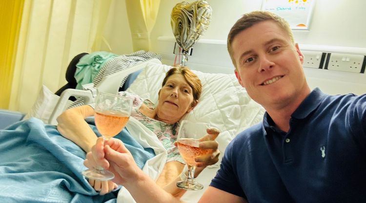 Stuart Finlay and his mum, Debbie, at Marie Curie Hospice, Cardiff